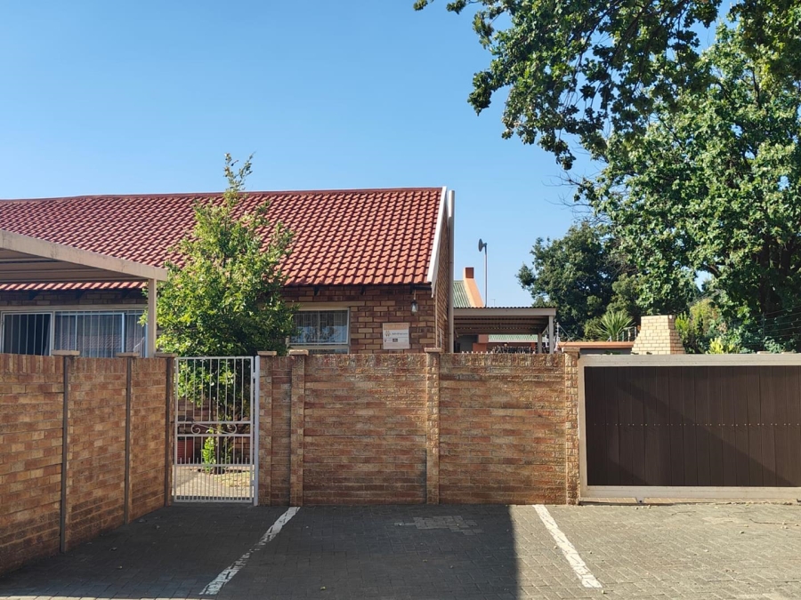 2 Bedroom Property for Sale in Hospitaalpark Free State